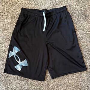 EUC Boys Under Armour Shorts - Size YLG